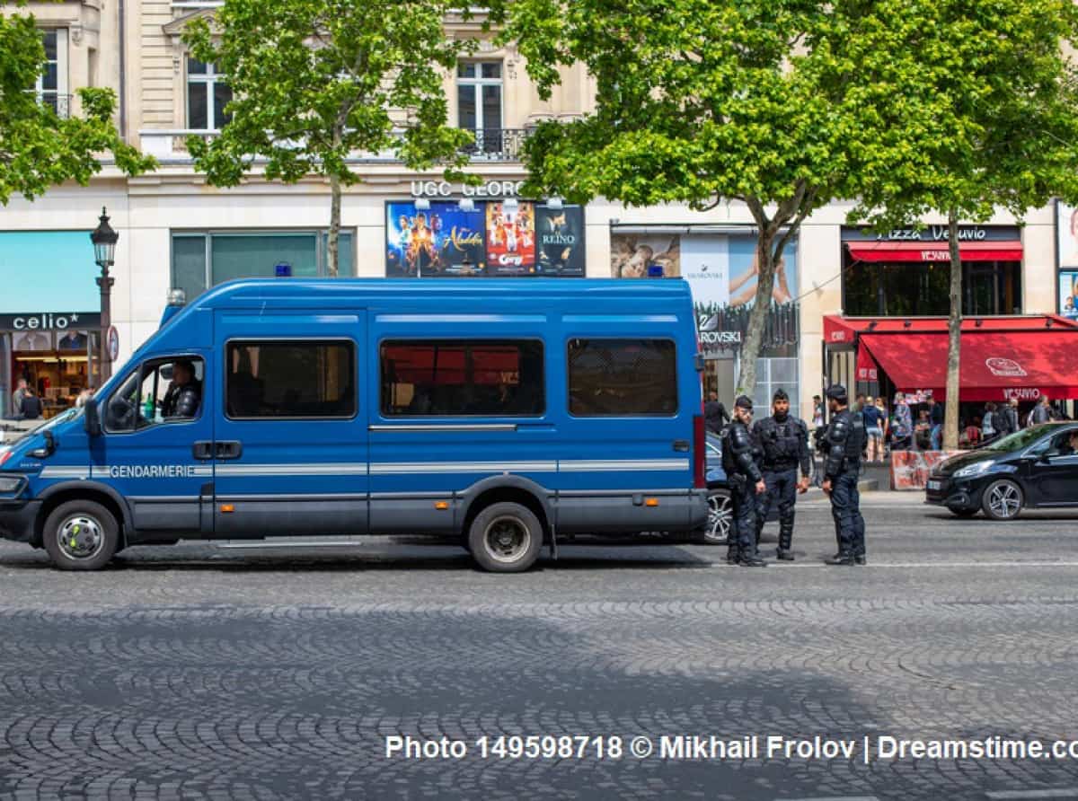 Francja/ Zatrzymano kolejnych pięć osób w związku z zabójstwem nauczyciela