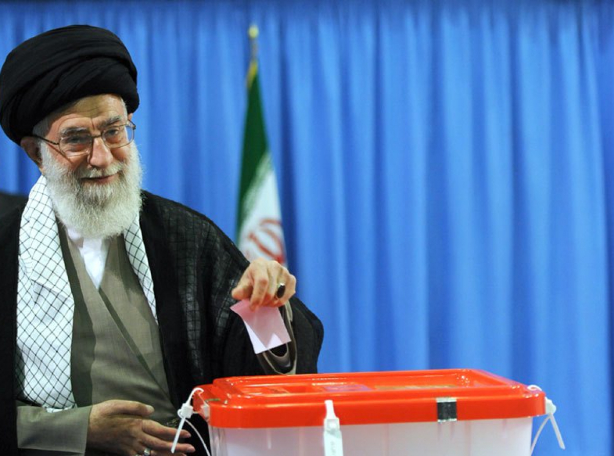 Iran/ Ali Chamenei wzywa państwa muzułmańskie do wojskowego i finansowego wsparcia Palestyńczyków