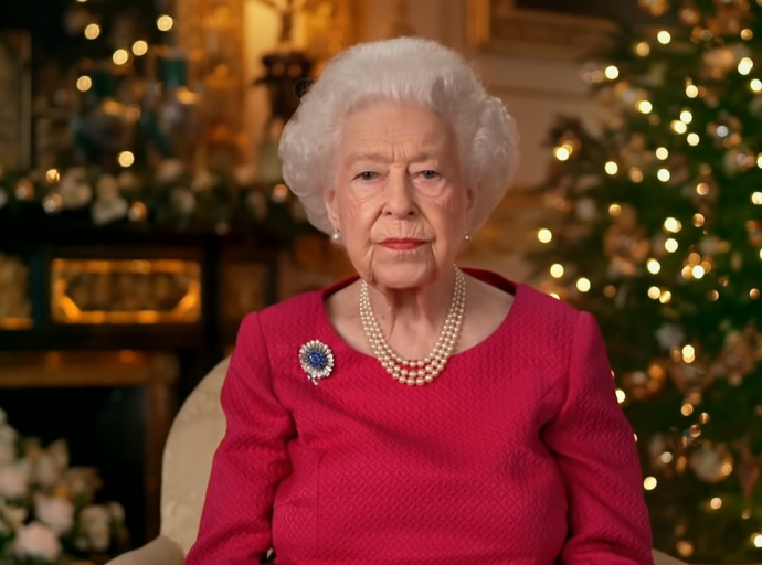 W. Brytania/ Królowa w świątecznym orędziu wspomina Filipa i odnosi się do pandemii