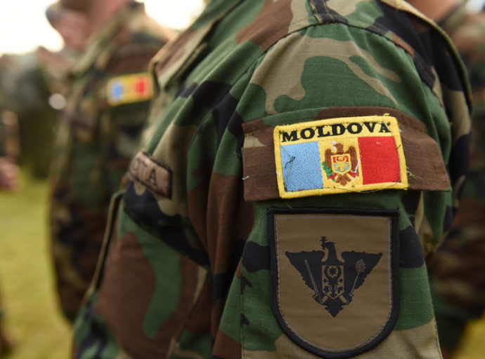 https://thumbs.dreamstime.com/z/moldova-army-uniform-patch-flag-moldovan-army-moldova-army-uniform-patch-flag-moldovan-army-125321410.jpg